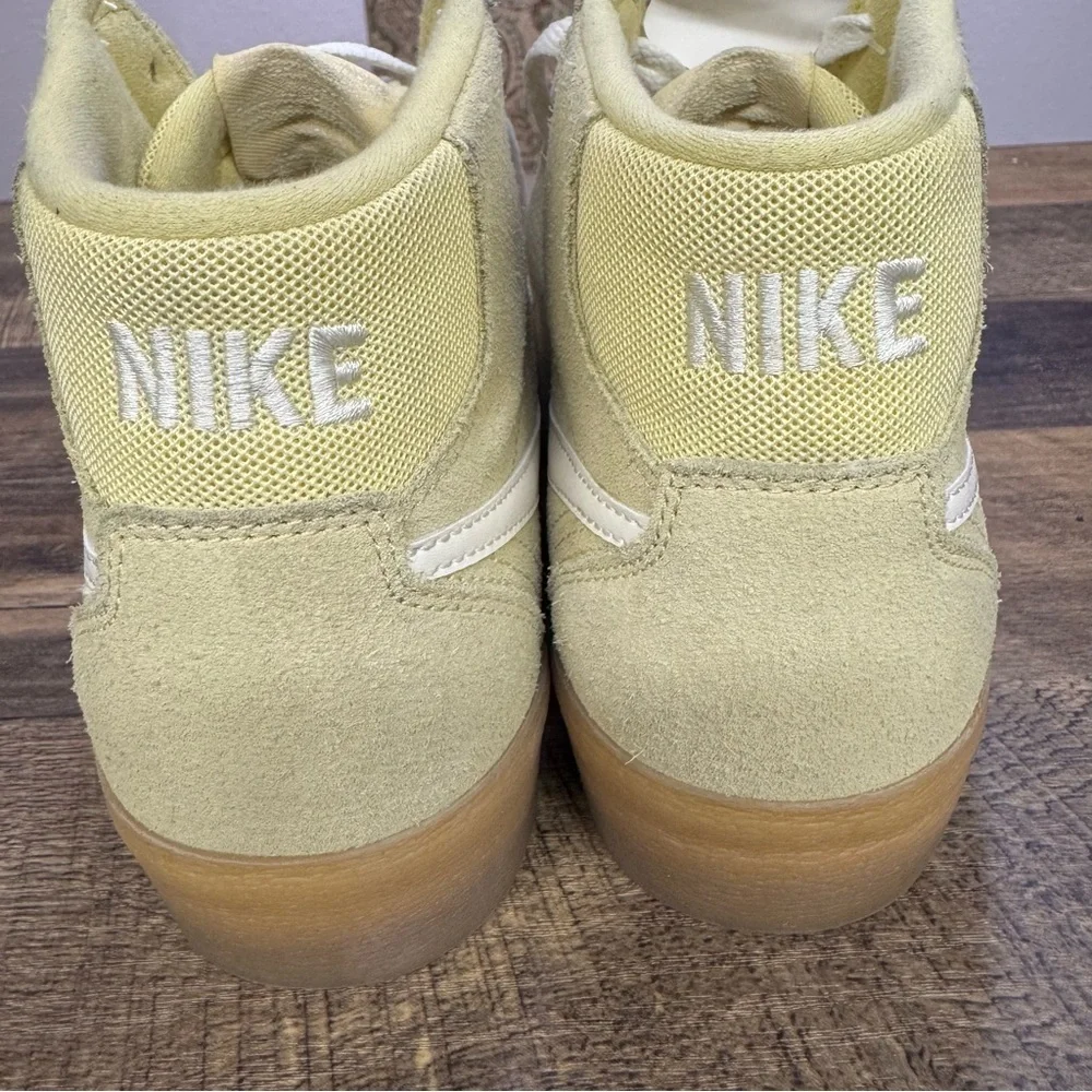 Nike (WMNS) Nike Bruin High SB 'Lemon Wash Gum' DR0126 Size 11/ Men 9.5